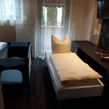 Des Frankische - & Landgasthof Otel *
